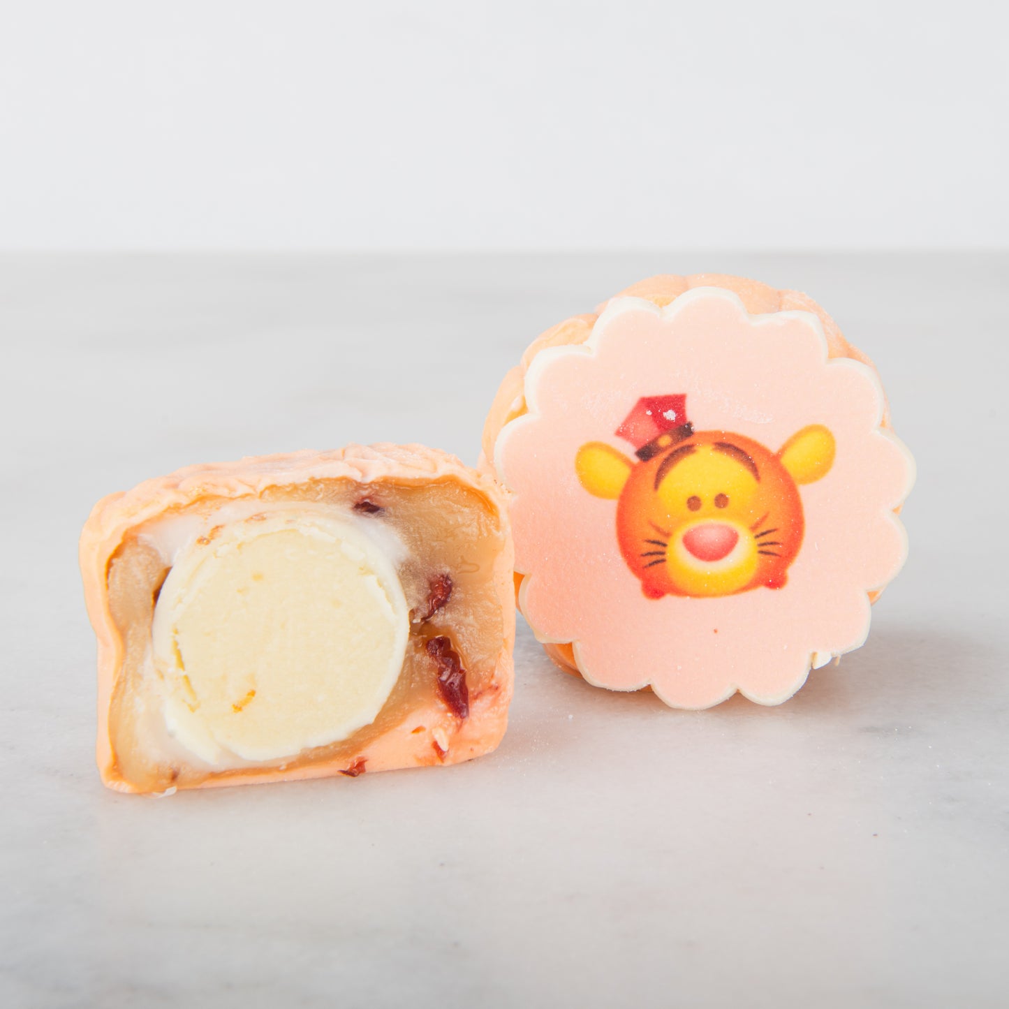 Happy Mid Autumn | Disney Winnie The Pooh and Friends Snowskin Mooncake 4+4pcs Set ($48.80 each) | FREE Winnie The Pooh Tote Bag | (U.P $158.00)