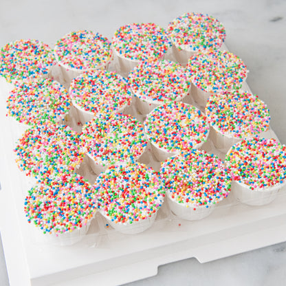 16pcs Viral Dot Cupcake In Gift Box | $48.80 Nett