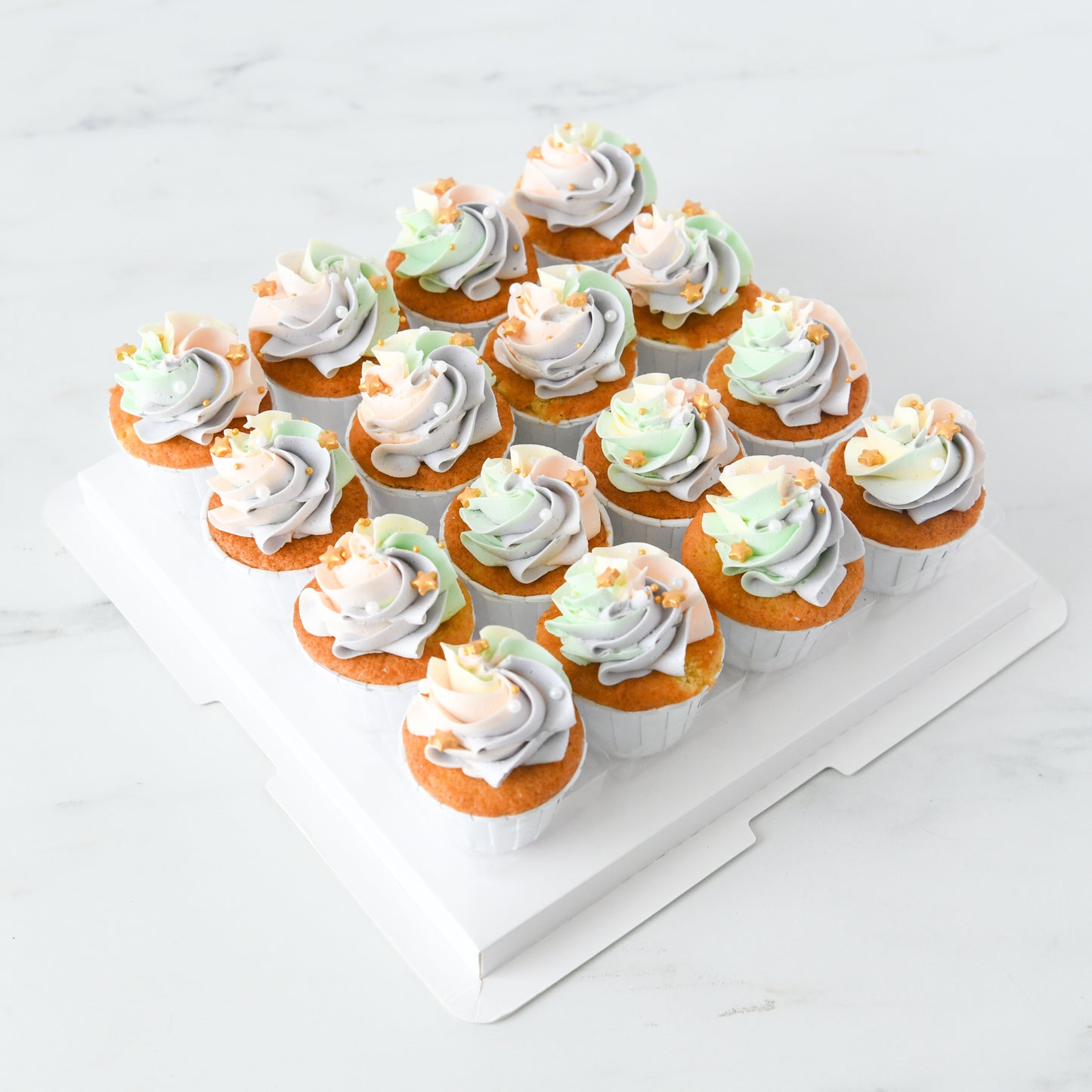 Rainbow Mini Cupcakes 16 pcs Set | U.P $68.80
