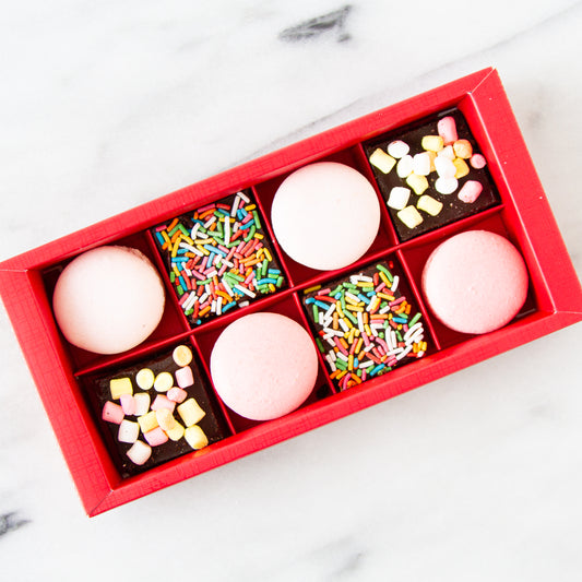 Lovers' Delight 8in1 Set In Gift Box | $16.80 Nett Only