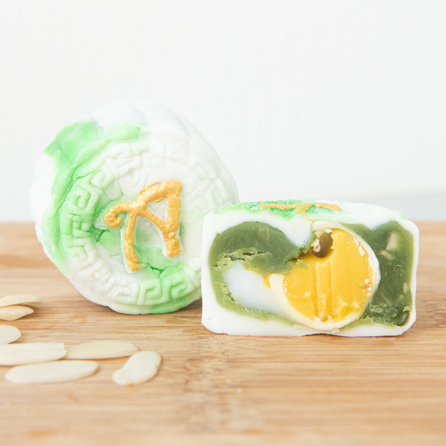 Happy Mid Autumn | Limited Edition Snowskin Truffle Mooncakes 4+4 pcs set | $38.80 (U.P $88.00)