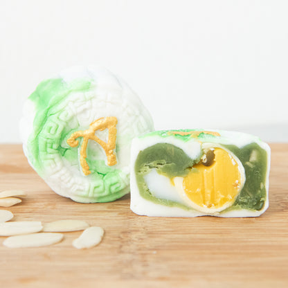 Happy Mid Autumn | Limited Edition Snowskin Truffle Mooncakes 4+4 pcs set | $38.80 (U.P $88.00)