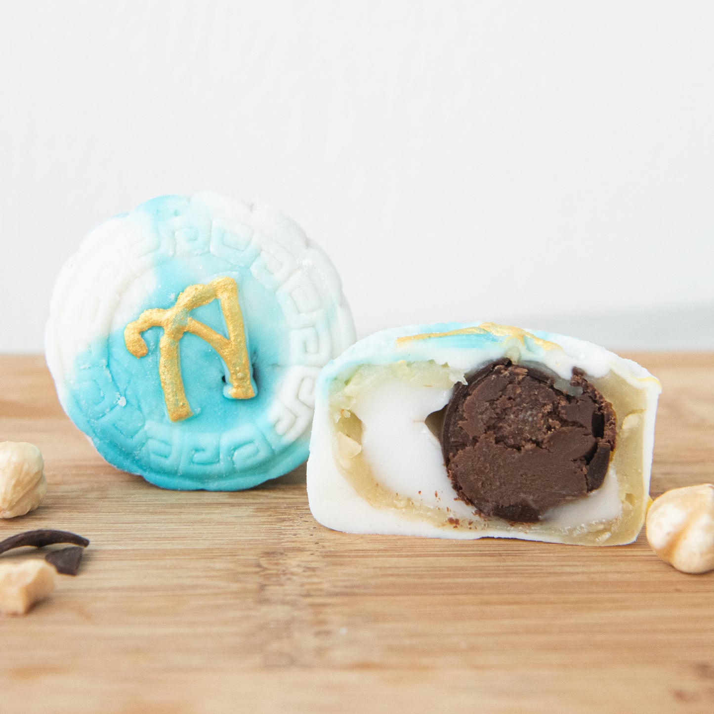 Happy Mid Autumn | Limited Edition Snowskin Truffle Mooncakes 4+4 pcs set | $38.80 (U.P $88.00)