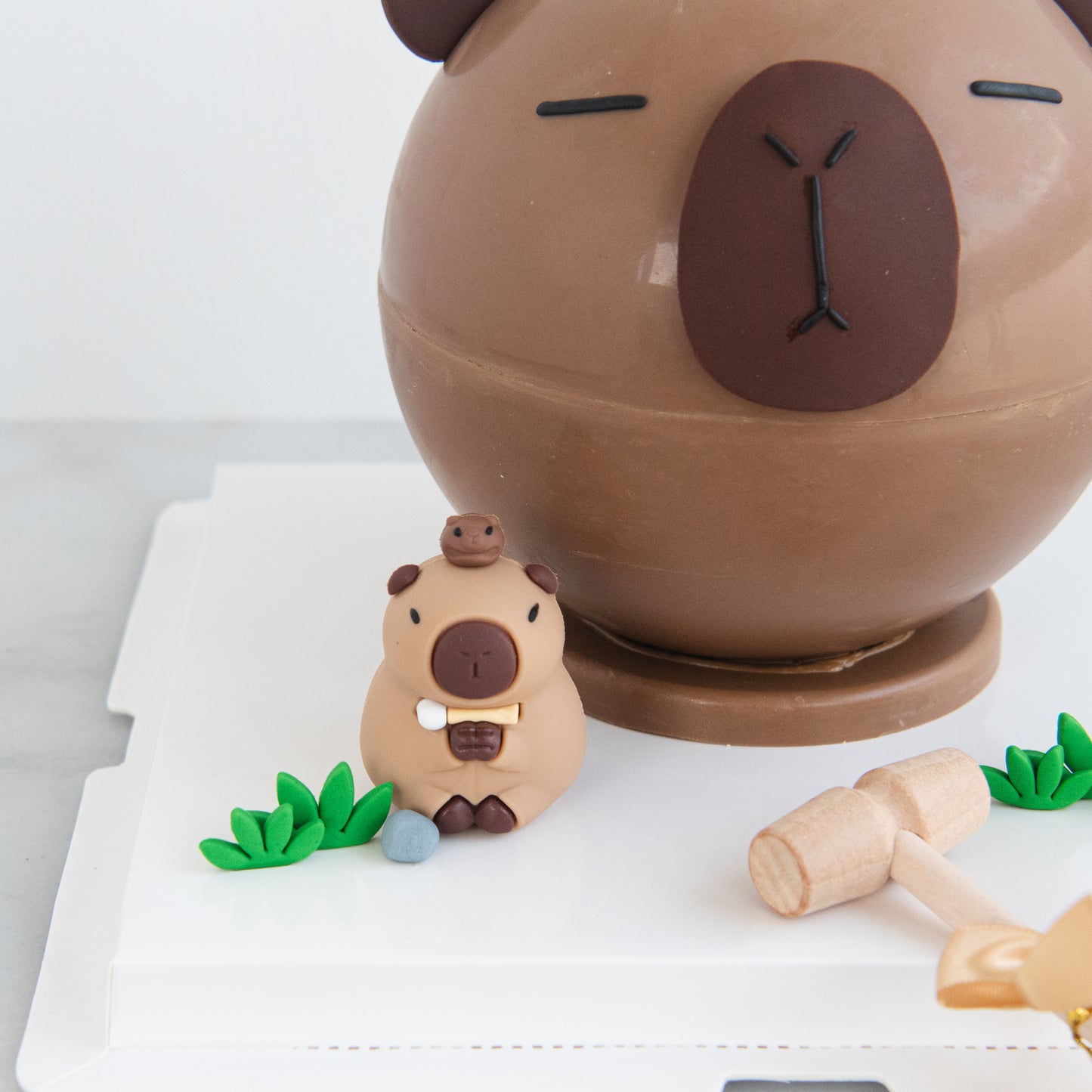 Knock Knock Surprise - Capybara Pinata | U.P $288.00