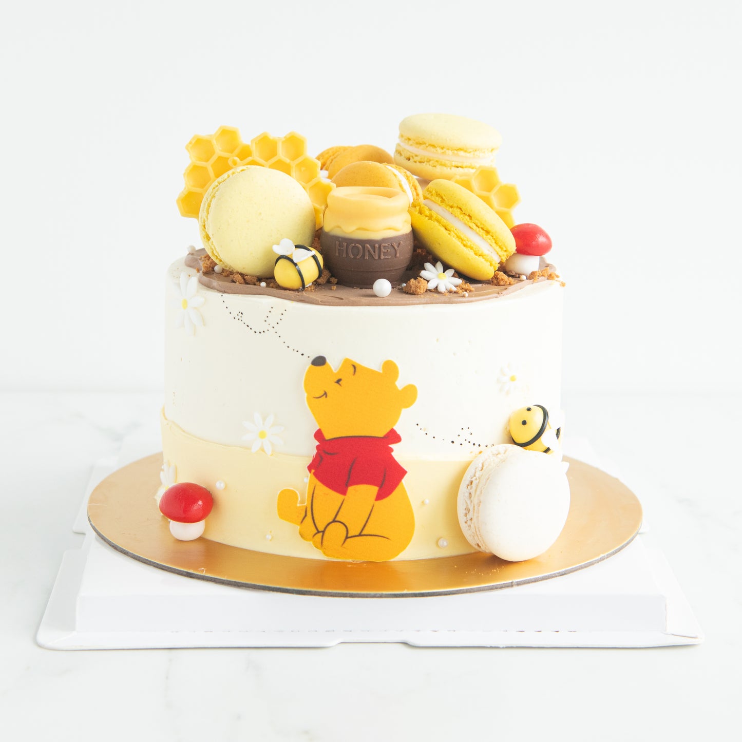 Disney Winnie the Pooh Cake 8'' | $228 Nett