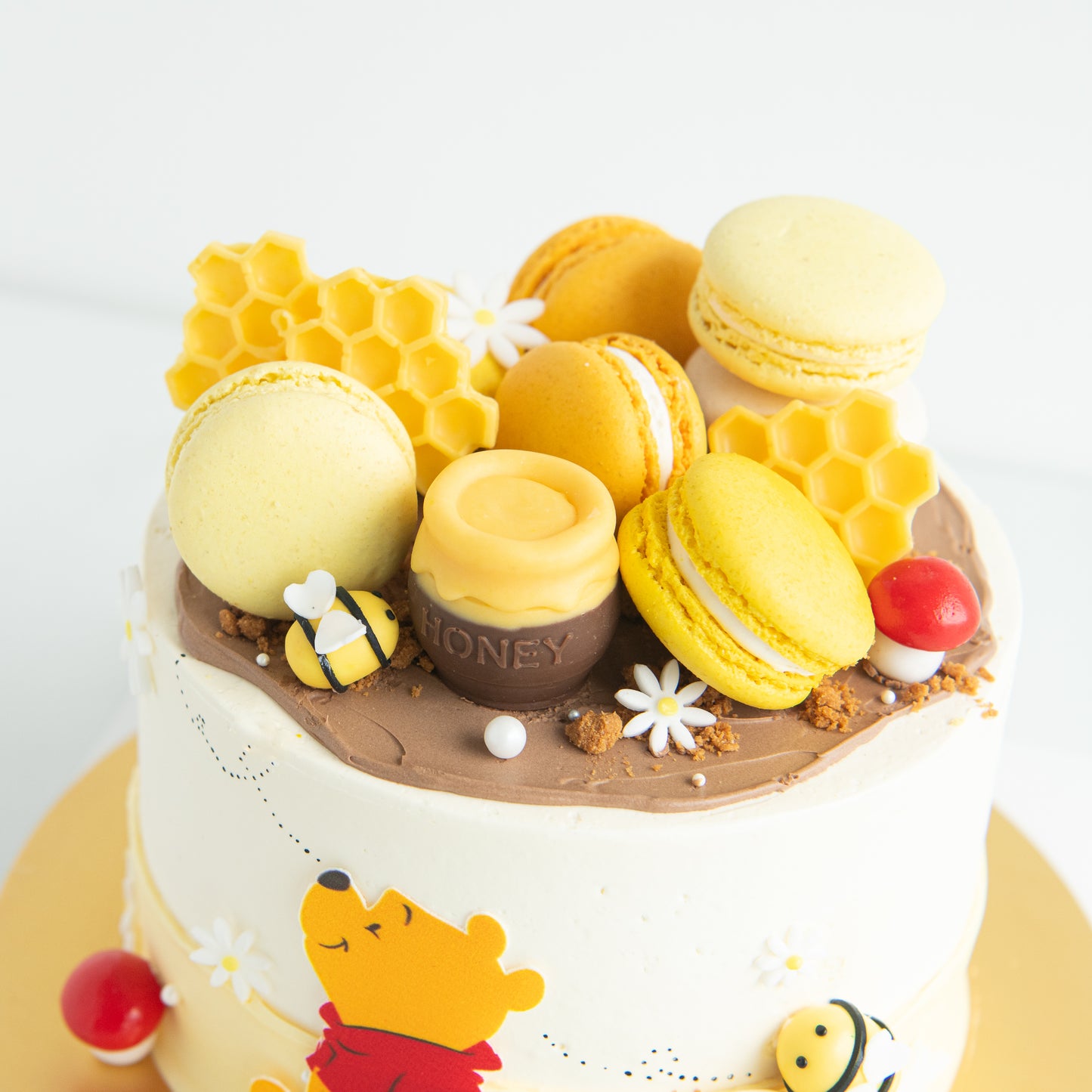 Disney Winnie the Pooh Cake 6'' | $158 Nett