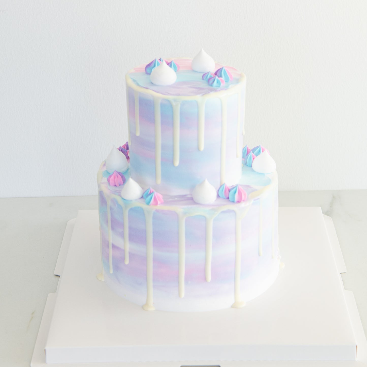 2-Tiers Unicorn Cake + FREE 5pcs Meringue (Customised Pre order 3 days in advance)