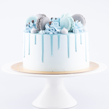 Cookies & Cream Cake Upsize (Including  6 pcs macarons)| U.P $80.00