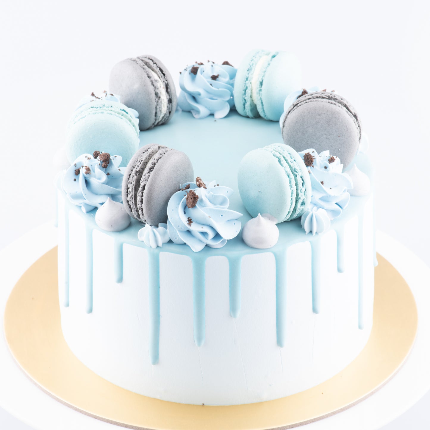 Cookies & Cream Cake Upsize (Including  6 pcs macarons)| U.P $80.00