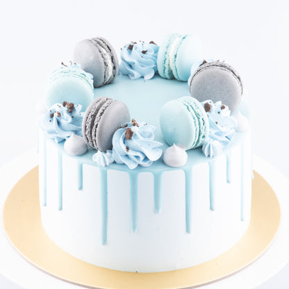 Cookies & Cream Cake Upsize (Including  6 pcs macarons)| U.P $80.00