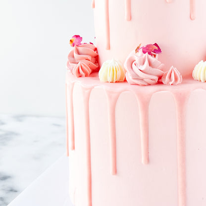 2-Tiers Lychee Rose Cake with 9pcs Macaron (Customised Pre order 3 days in advance)