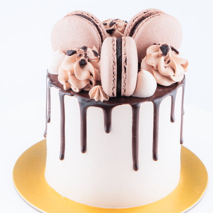 Chocolate Truffle Cake Petite   | Including 3 pcs Macarons | (U.P $60.00)