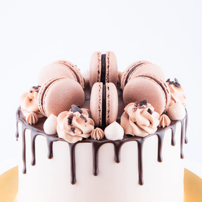 Chocolate Truffle Cake Upsize (Including  6 pcs macarons) |U.P $80.00