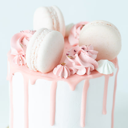 Lychee Rose Cake Petite   | Including 3 pcs Macarons | (U.P $60.00)